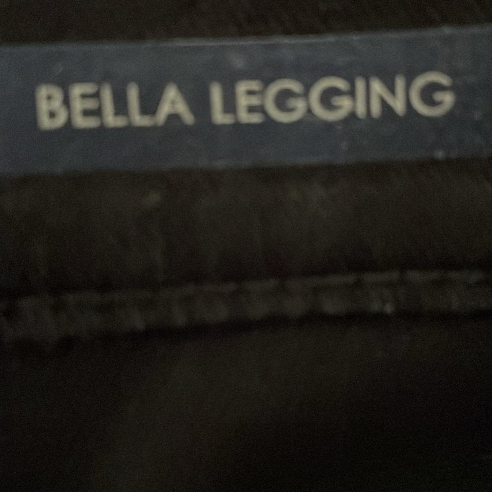 Black Bandolino Bella Leggings, size large - Picture 5 of 5